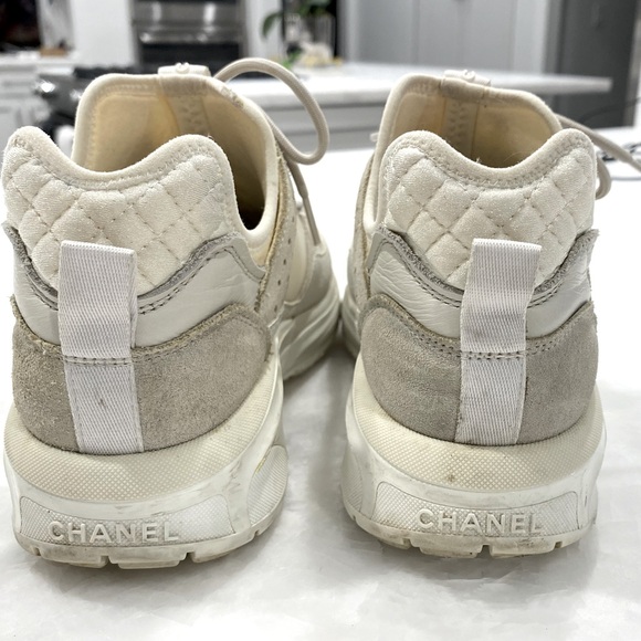 CHANEL Lifestyle Shoes Women's Low-top Gray - Picture 8 of 11